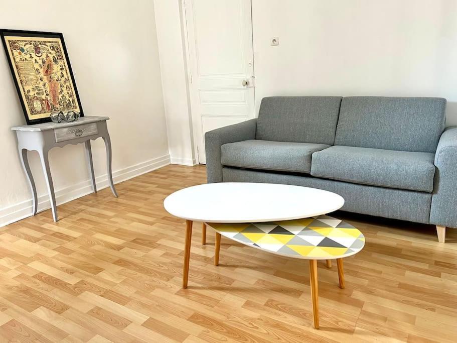 Agreable Gite Au Coeur Du Centre Ville 4 Personnes 沙尼 外观 照片